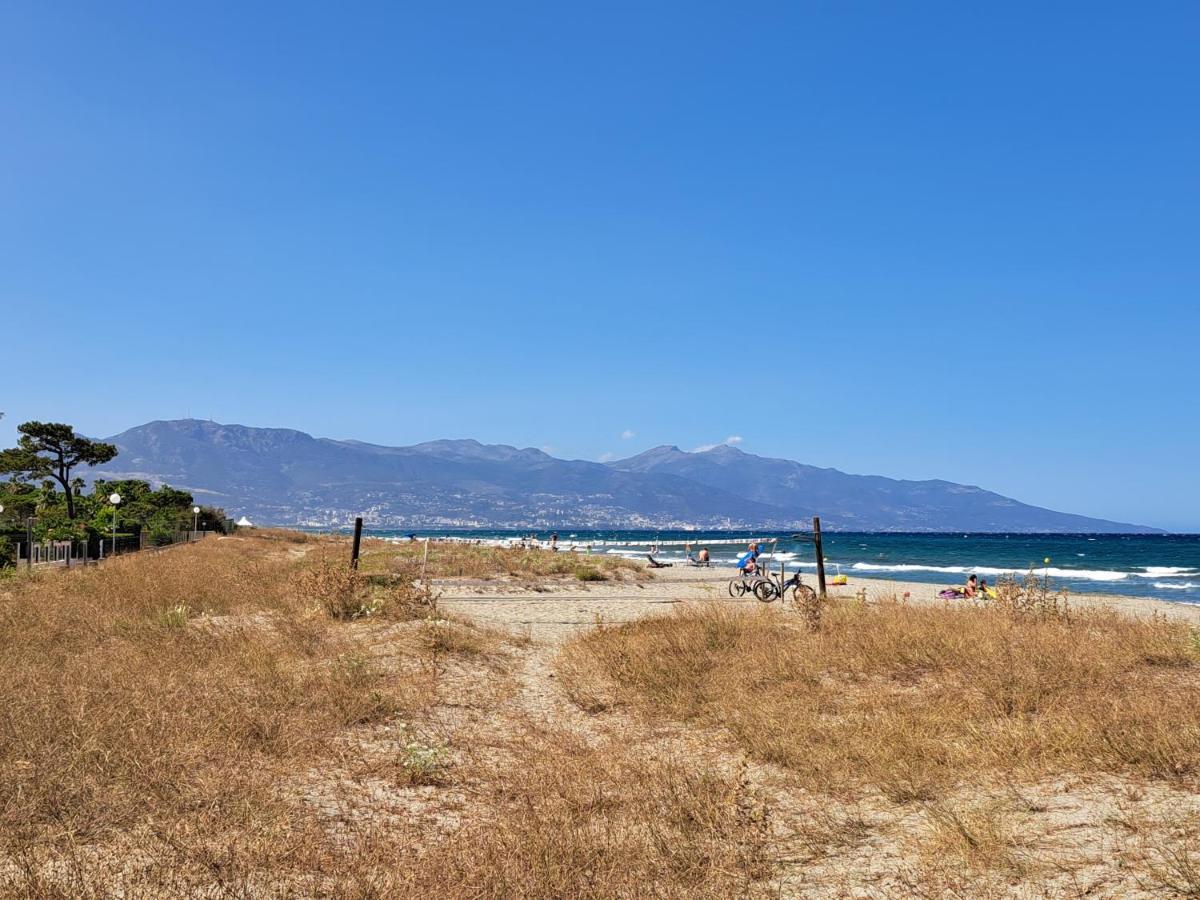Mini Villa Jardin 50 M Plage 博尔戈 外观 照片
